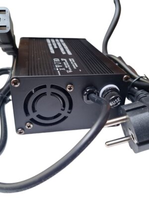 Incarcator profesional 60V 5A baterii Lithium-Ion – compatibil Trotty, JRH, Kuba, RDB, Ztech